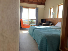 Отель South Bird Inn  Минамибосо